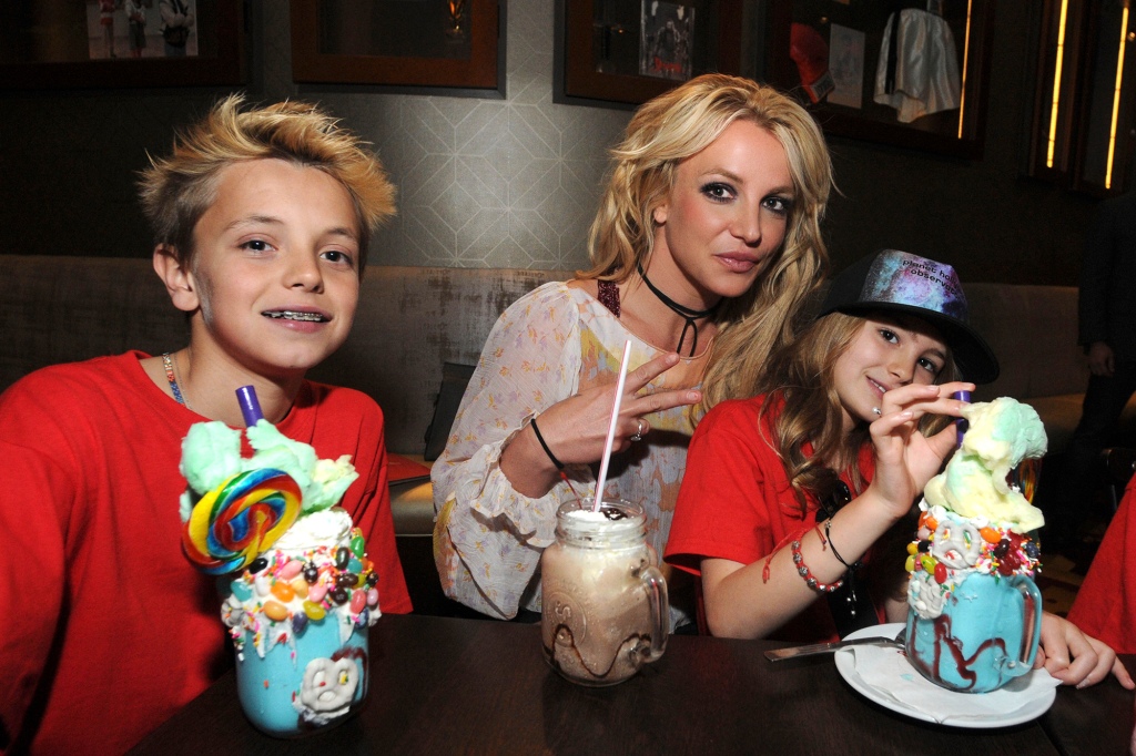 Britney Spears con sus hijos Sean y Jaden